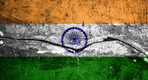 Covid-19 : en Inde, la crise vire à la tragédie 