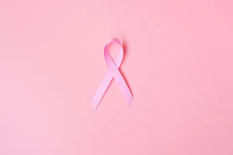 Octobre Rose : notre rédactrice en chef donne du sein 