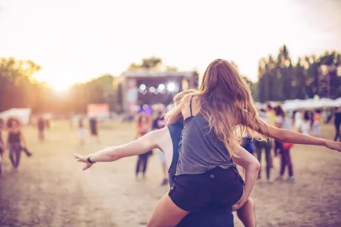 Solidays : une édition gratuite pour les soignants 