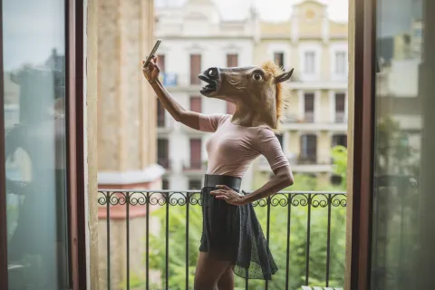 Lariboisière : Grève Vs Arrêt maladie