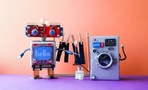 Distributeurs automatiques de vêtements à l’hôpital : efficacité VS déshumanisation