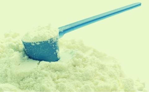 Pénurie de lait maternisé aux USA ! L’angoisse des parents 