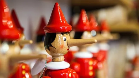 J’ai menti sous serment pour protéger un confrère