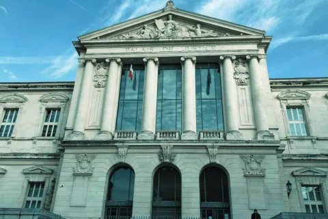 Procès en appel du psychiatre Marc Adida, accusé de viols sur quatre patientes