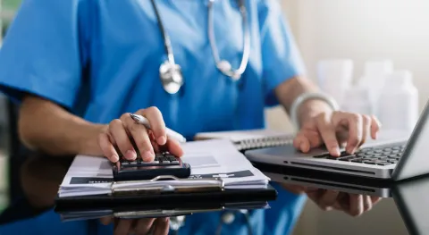 Augmenter les tarifs sécu : seul moyen pour les médecins de bloc d'éviter les dépassements 