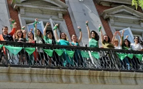 Bientôt les Espagnoles partiront en "congé menstruel"