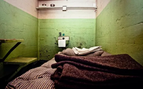 Le Cnom tape du poing sur la table contre les essais « sauvages » et menace de suspension