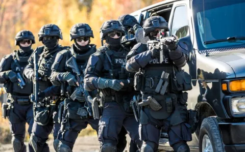 Un médecin arrêté pour avoir posté des commentaires pro-terrorisme