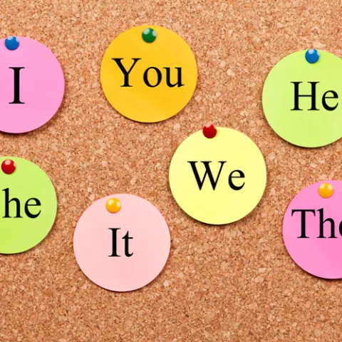 N°1 : Writing e-mails and letters