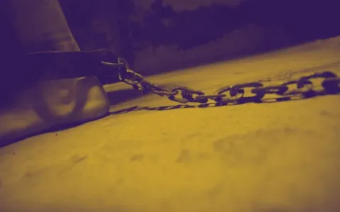 MSF alerte sur les conditions des migrants bloqués en Libye et réclame de nouveaux couloirs humanitaires