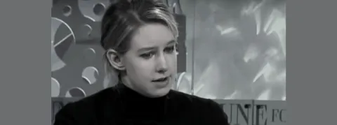 Affaire Theranos : Elizabeth Holmes demande un nouveau procès 