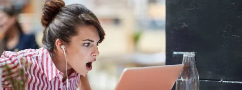 Depuis deux ans dans le monde, nous mourrons plus tôt, nous sommes moins éduqués et nos revenus baissent