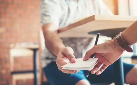 Episode 2 Triche à la faculté de Versailles : «Je serai plus clément envers ceux qui reconnaissent la fraude»