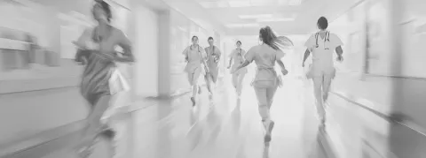 « La situation est peut-être pire que 2023 » : Loin des JO, les services d'urgences souffrent comme chaque été