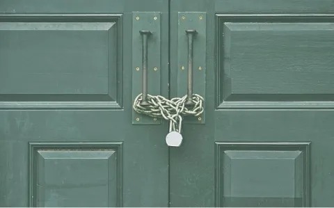  Manif : l’hôpital de Senlis a perdu huit services de spécialités médicales et chirurgicales, et ses urgences restent désespérément fermées