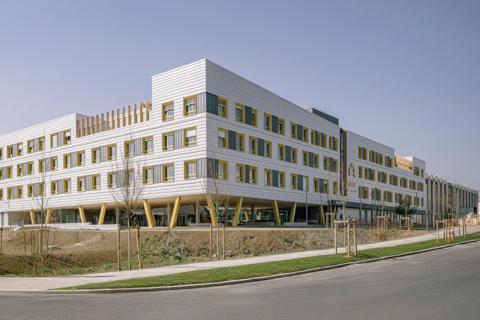 Soigner par l'architecture : l’hôpital de Meaux se réinvente