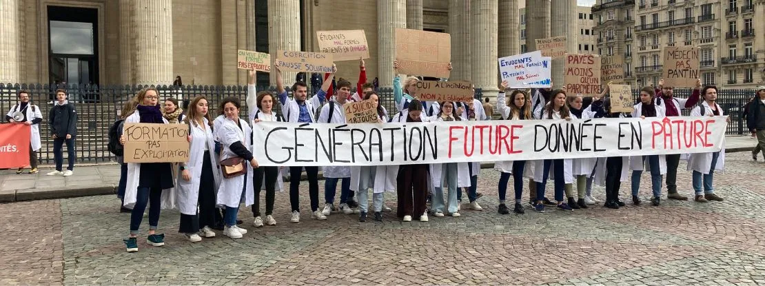 "C’est une mobilisation historique depuis maintenant plus d’un mois, cela nous permet de montrer que les internes ne se laisseront plus marcher dessus et ne sacrifieront plus leur étude"