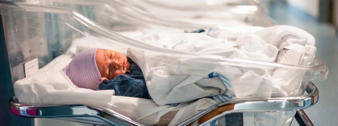 Un rapport de l’Académie de médecine préconise la fermeture de 111 maternités dans le pays