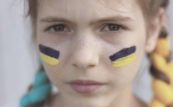 Ukraine: 21 enfants cancéreux pourront continuer leur traitement grâce au Royaume-Uni