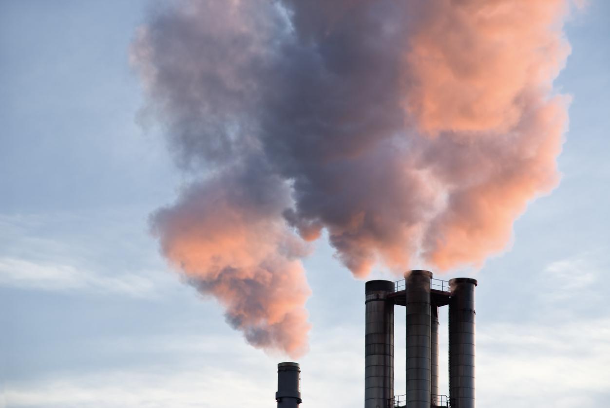 Alerte pollution aux dioxines autour de l’incinérateur d’Ivry-Paris 13, l’ARS veut en savoir plus